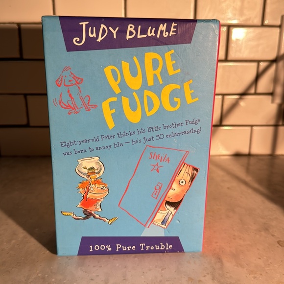 Judy Blume box set of 5 kids books // like new - Picture 2 of 7
